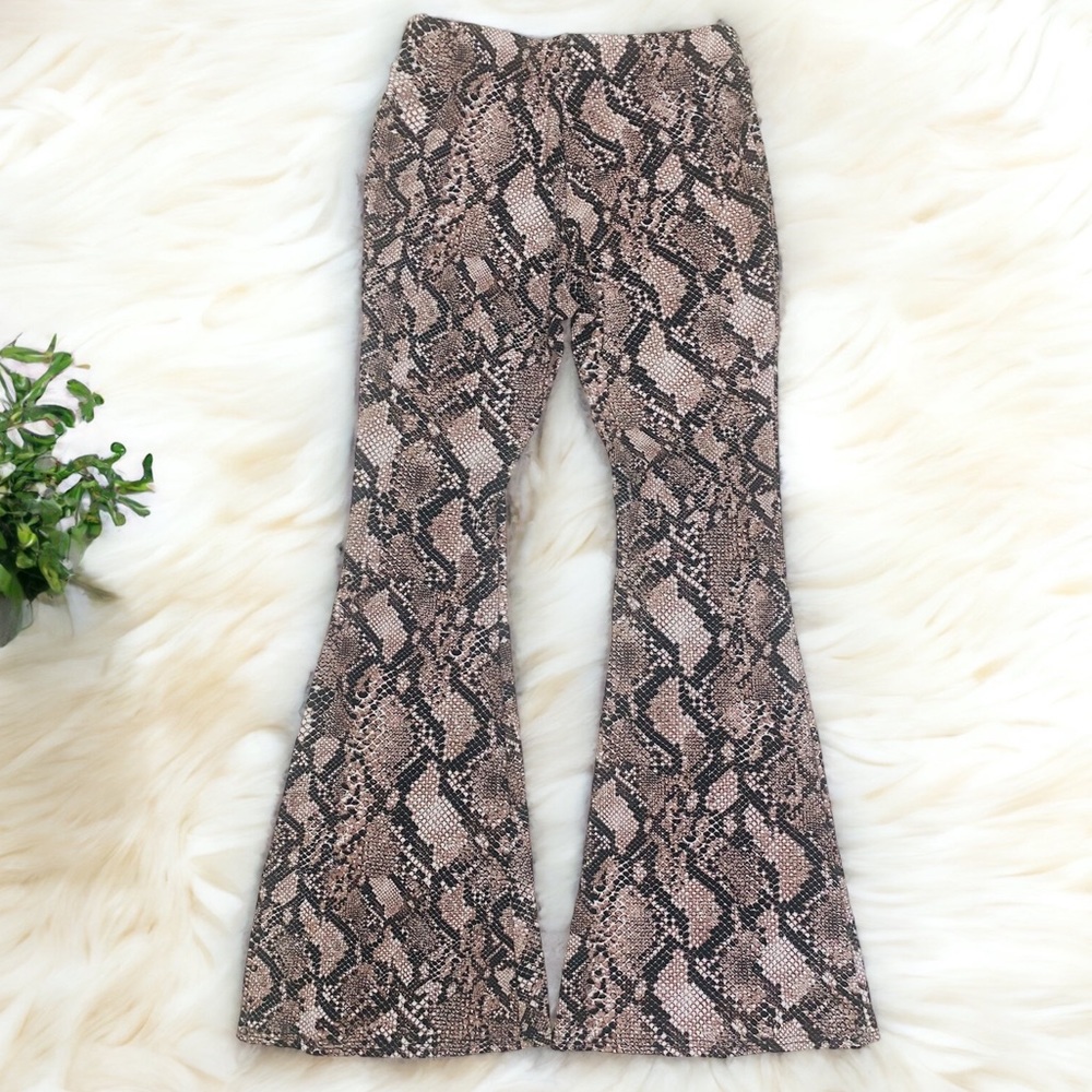 Juniors Snakeskin Print Stretch Leggings | Size Large 11/13